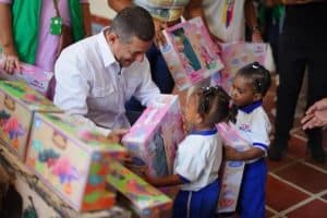 Cartagena apuesta por atender todas las generaciones: desde la primera infancia hasta los adultos mayores