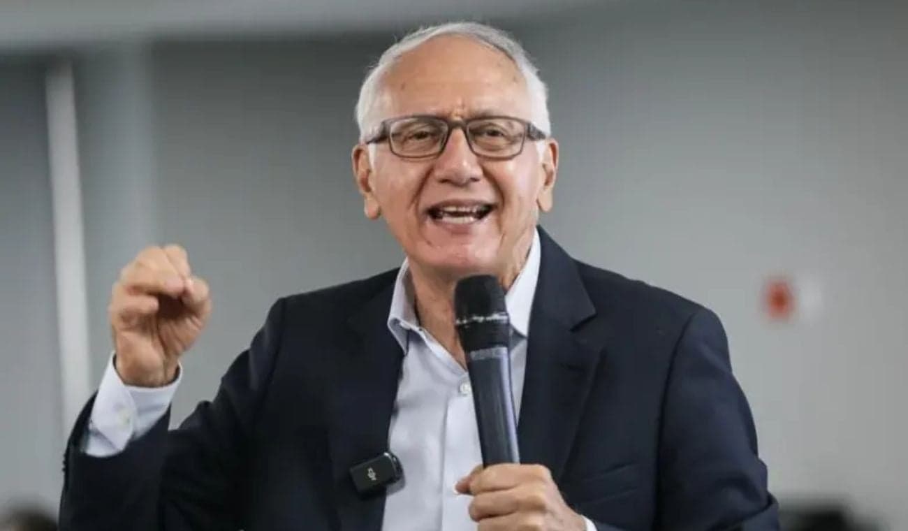 Comisión de Acusación investiga al ministro de Salud por posesionar a superintendente cuestionado