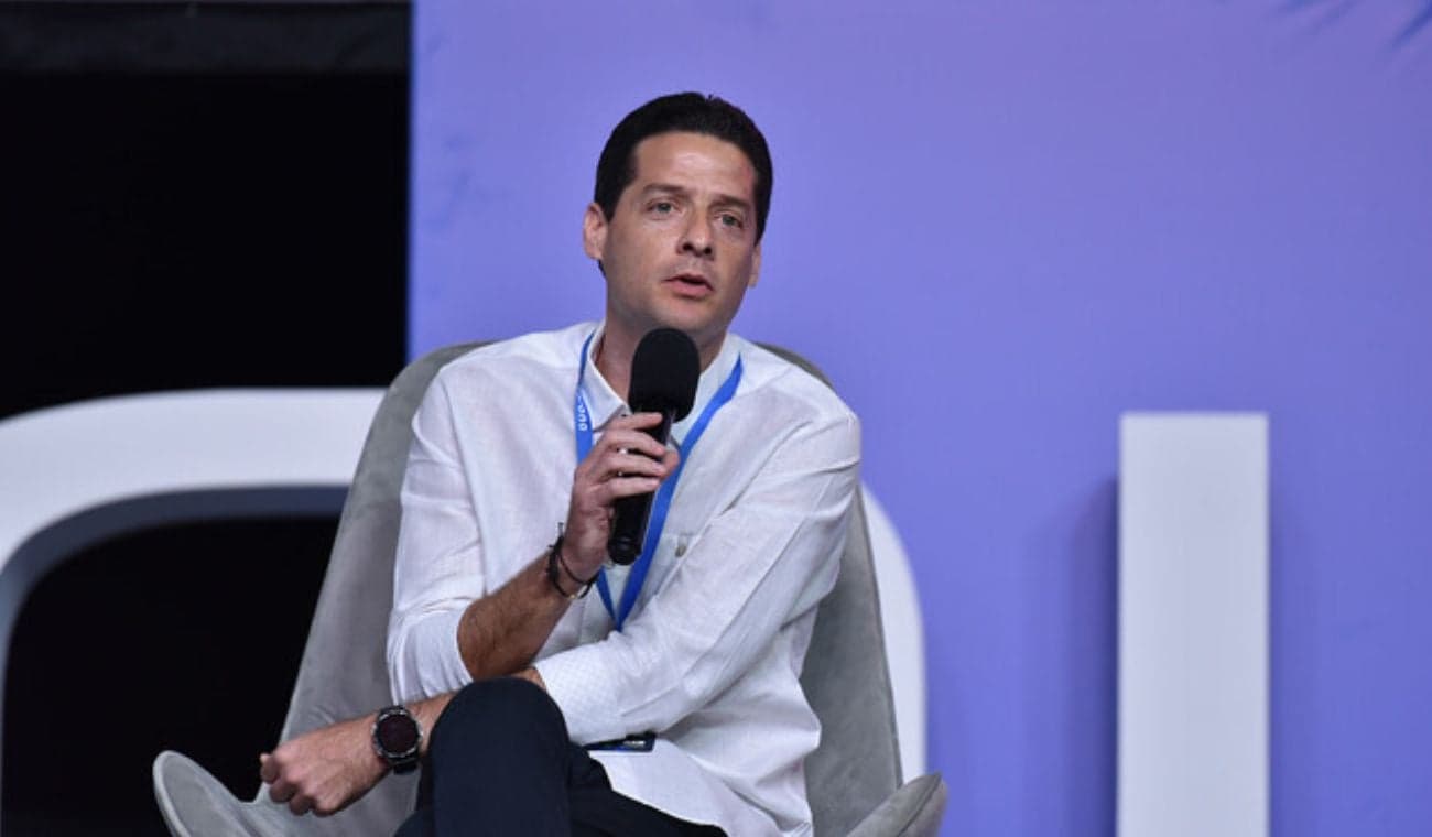 Mauricio Gómez Amín renuncia al Senado y al Partido Liberal para apoyar a Abelardo de la Espriella