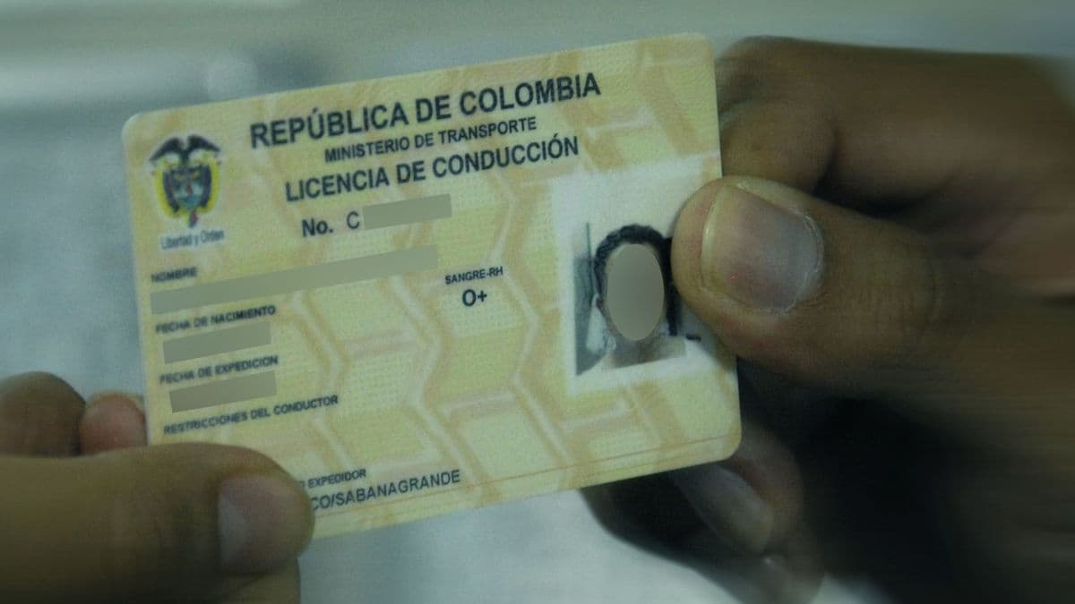 Colombia cambia cómo otorga licencias: el nuevo sistema de puntos que podría cancelar tu carné