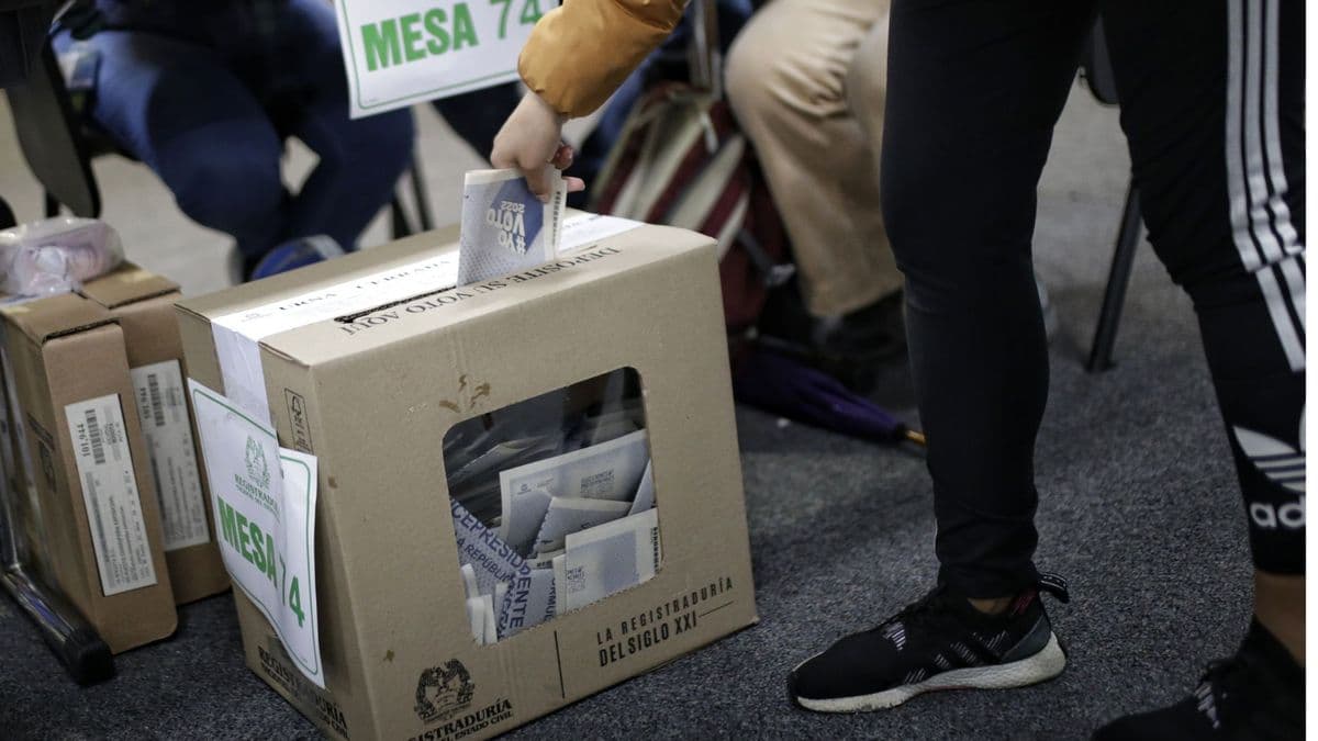 En las elecciones del 8 de marzo, ¿qué hacer si se equivoca marcando el tarjetón?