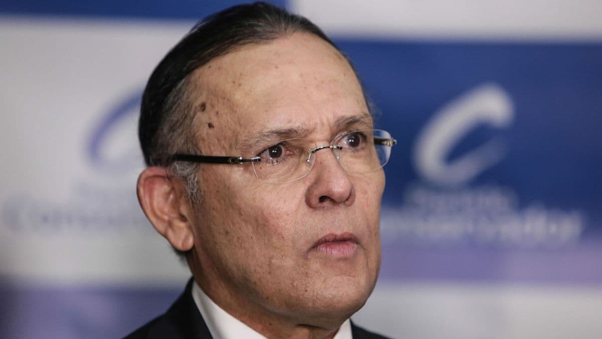 El Partido Conservador se retuerce en tensiones internas a semanas de las elecciones