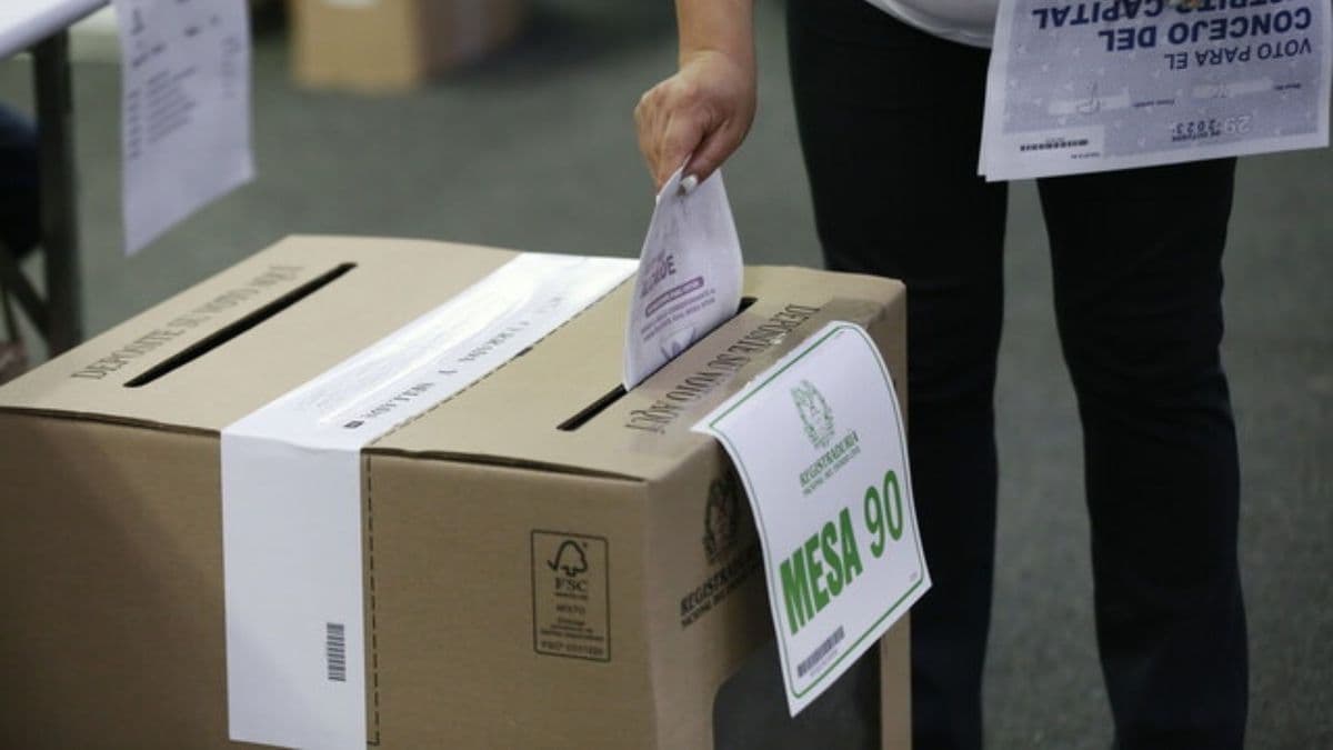 13 candidatos competirán en las presidenciales del 31 de mayo: así quedó ordenado el tarjetón