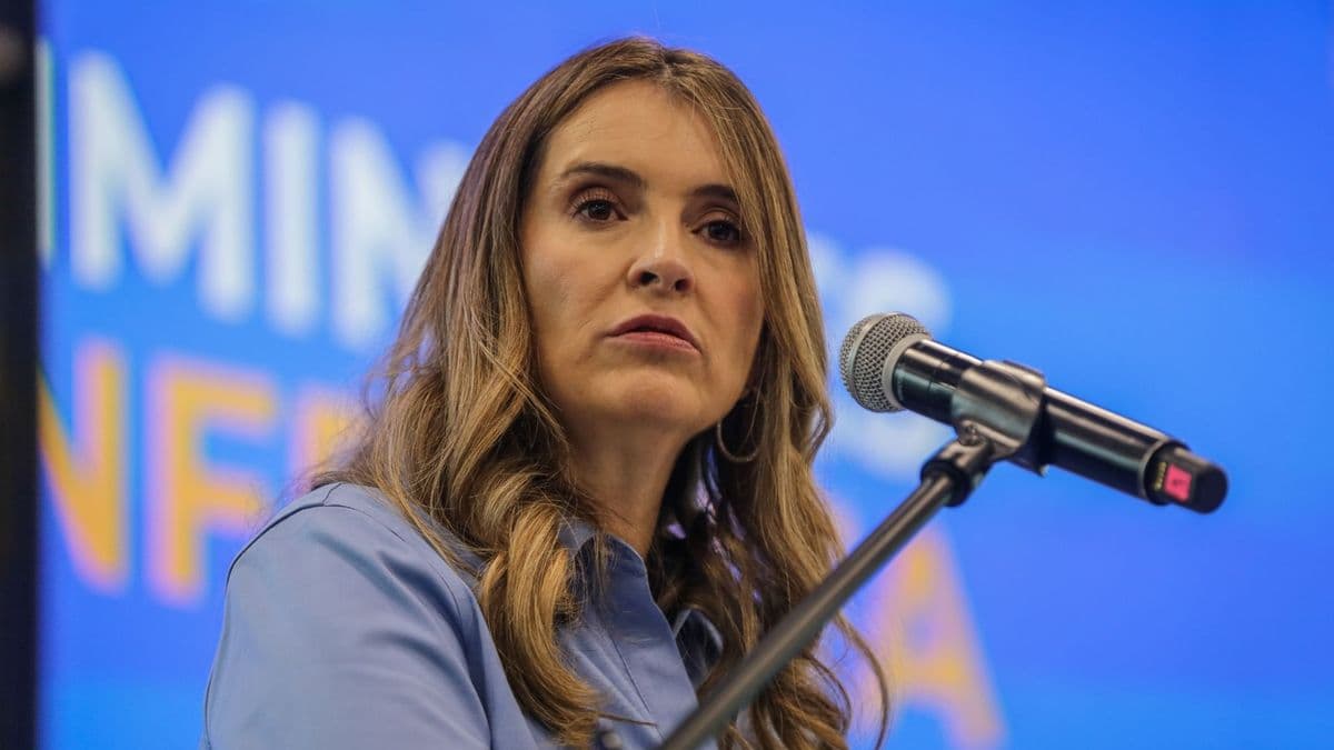 Paloma Valencia acusa a Petro de exportar delincuencia y anuncia campaña con inteligencia artificial