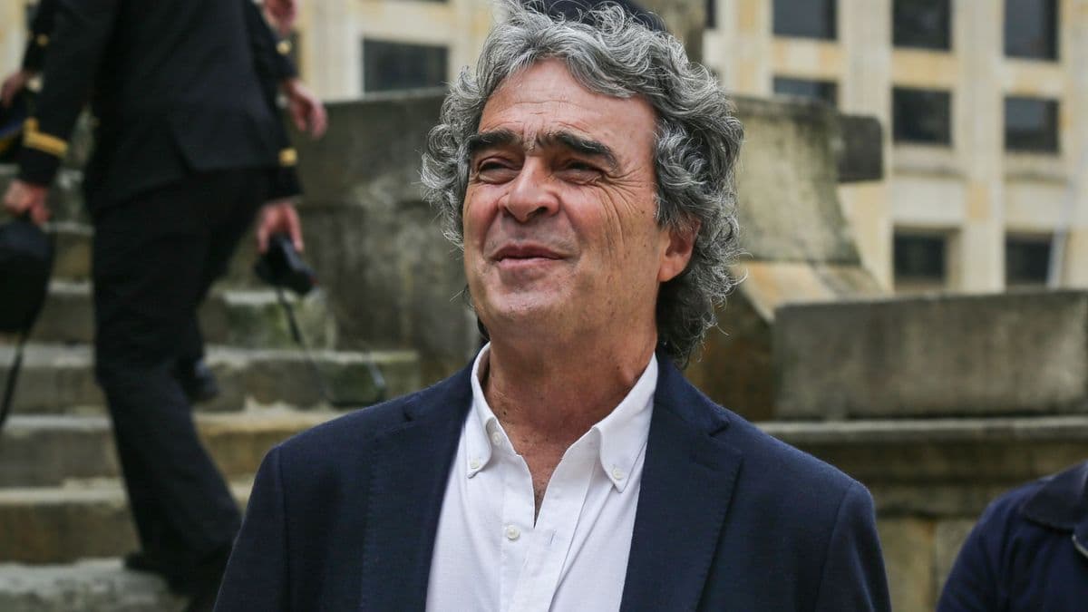 Sergio Fajardo cierra su carrera electoral y deja libre a sus votantes para la segunda vuelta