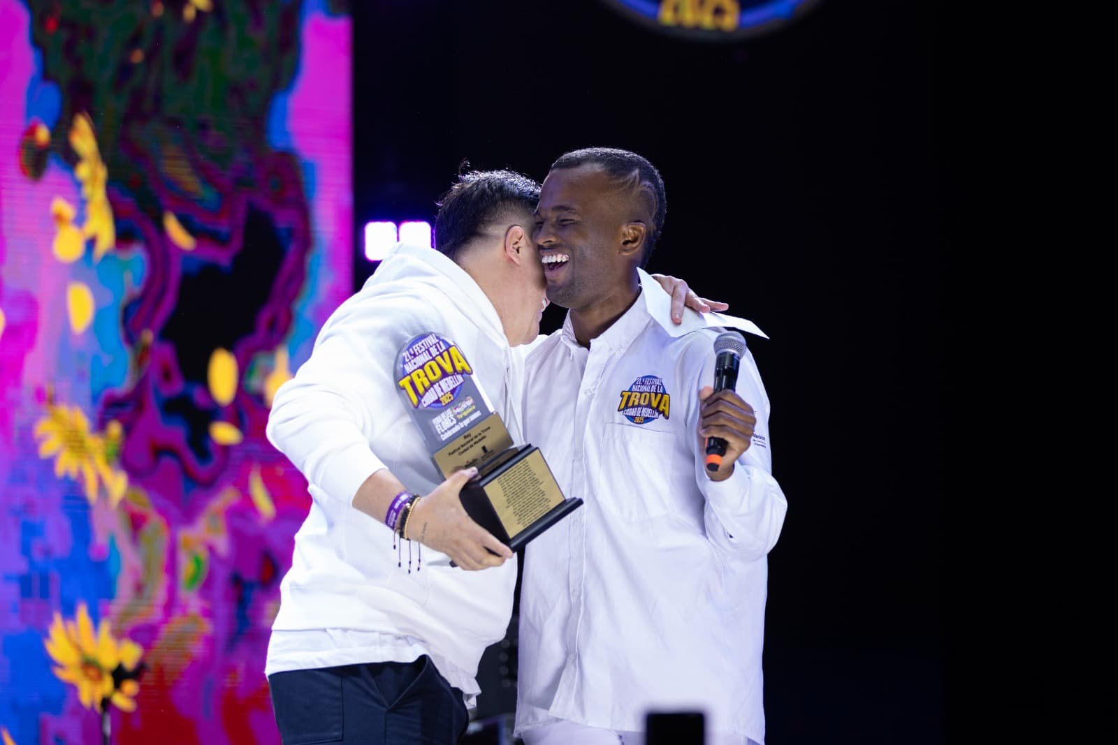 Medellín abre convocatoria para Festival Nacional de Trova 2026: sin experiencia no es excusa