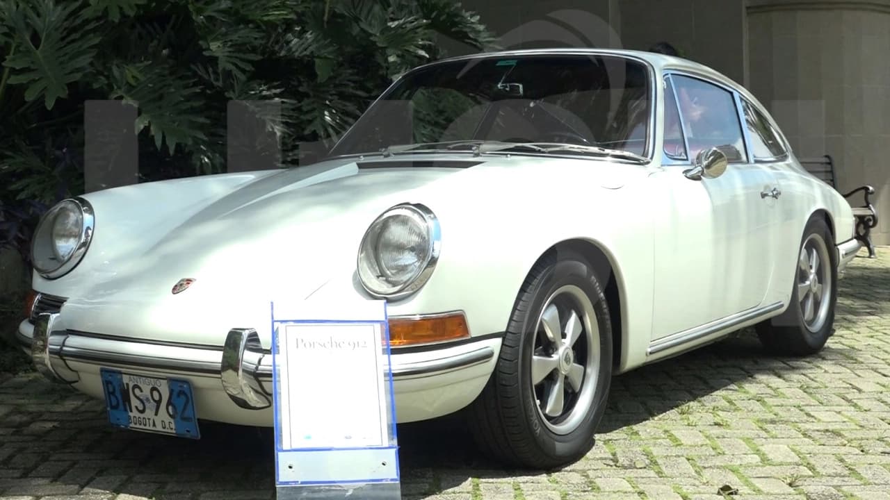 Treinta años de historia sobre ruedas: el Museo del Transporte trae los autos clásicos a El Castillo