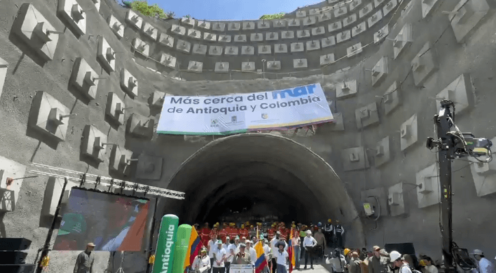 El Túnel 0 hacia Urabá ya atravesó la montaña: un hito que sigue esperando equipos del Gobierno