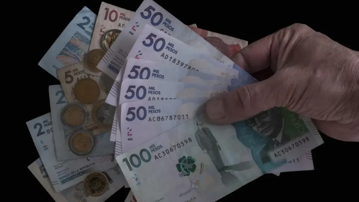 Senado aprueba devolver la Mesada 14 a maestros pensionados tras 21 años sin el beneficio