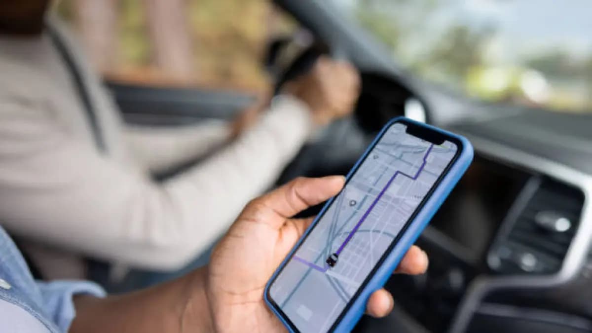 Bogotá endurece reglas para Uber y DiDi: verificación de identidad y botón de emergencia obligatorio