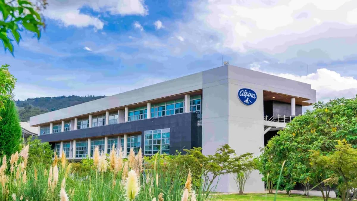 Alpina minimiza impacto de inspección laboral: "Medidas son preventivas y no cierran operación"