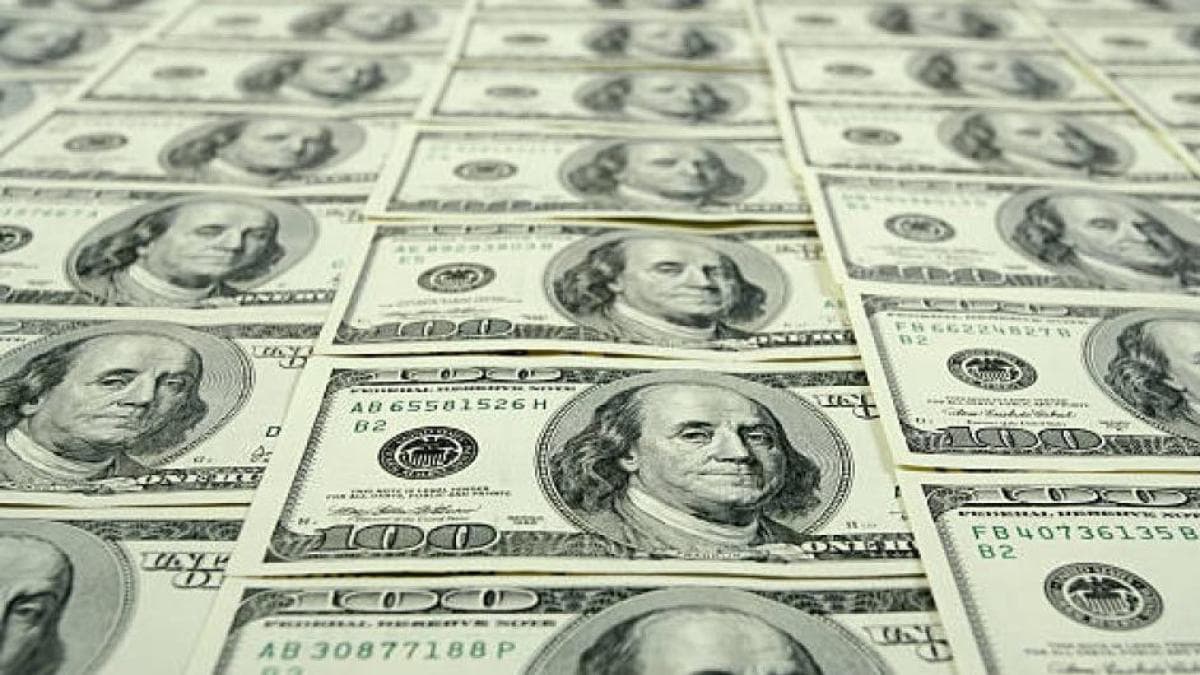 El dólar rompe la calma: aranceles y deuda local presionan la divisa al alza en Colombia