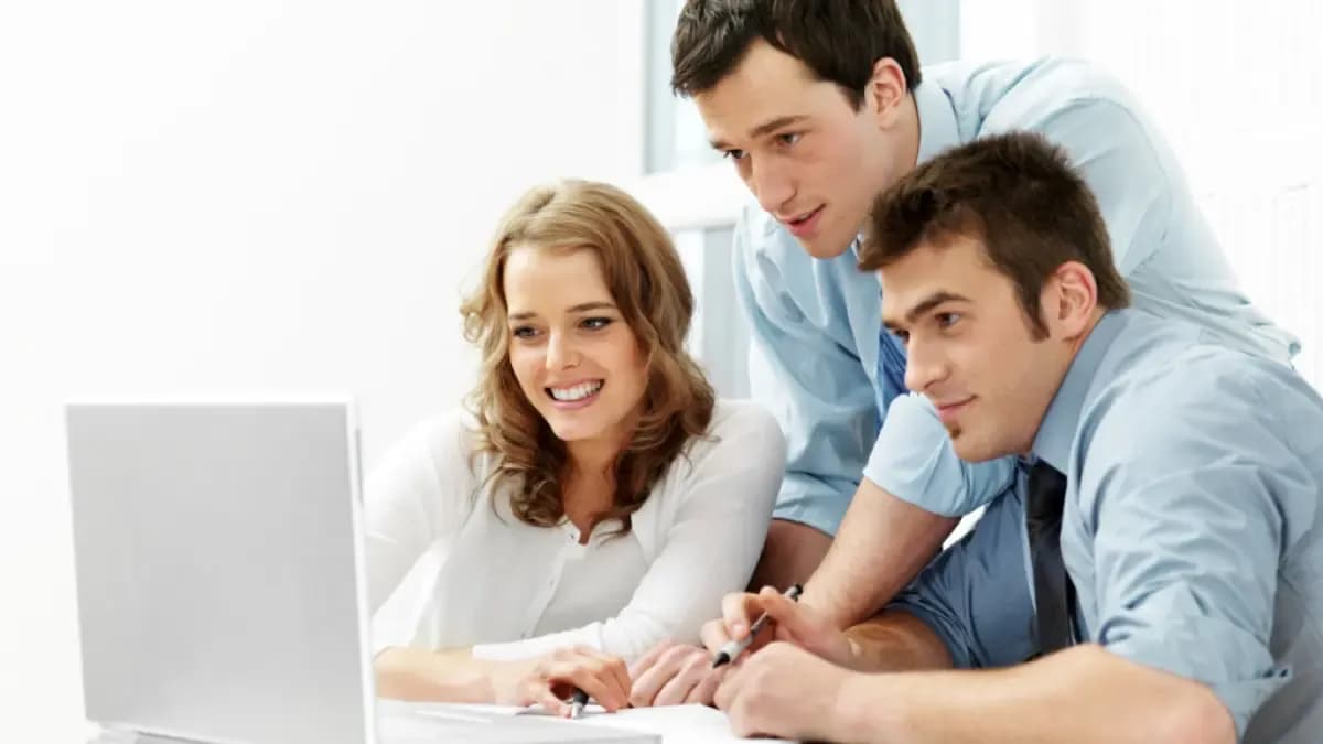Seis pasos clave para conseguir trabajo remoto en el extranjero usando LinkedIn