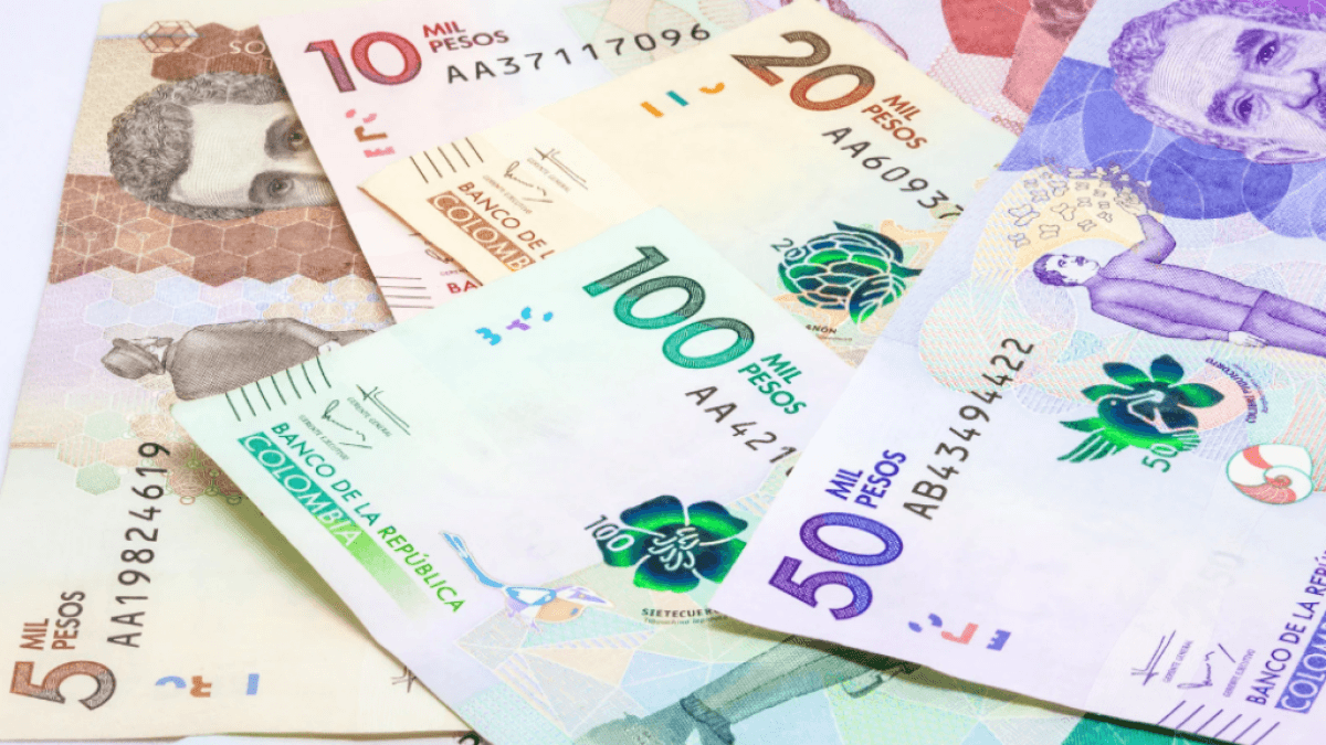 Colombia sube al noveno lugar en salarios de la región, pero la inflación se come las ganancias