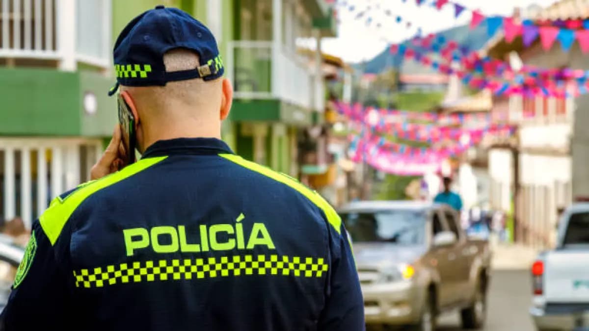 Colombia despliega 34.000 policías en Semana Santa para controlar carreteras y destinos turísticos