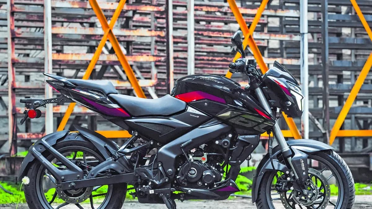 Bajaj renueva la Pulsar NS160 con más potencia y tecnología para dominar el segmento