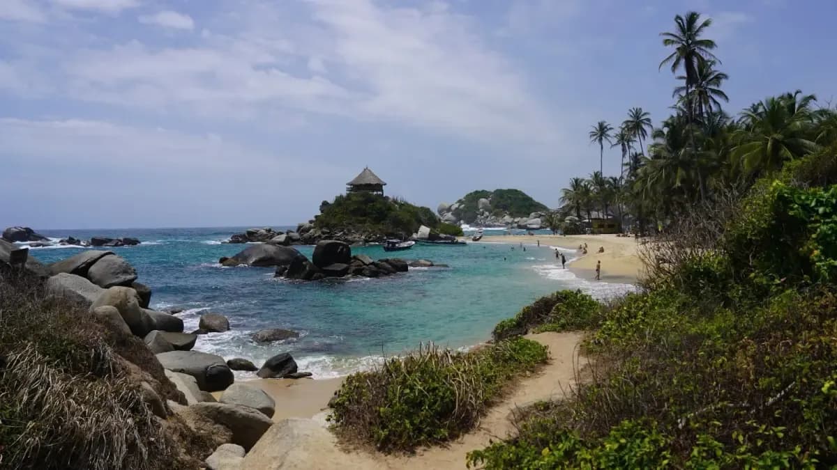Gobierno convoca mesa de emergencia para reabrir el Tayrona tras cierre por riesgos de seguridad