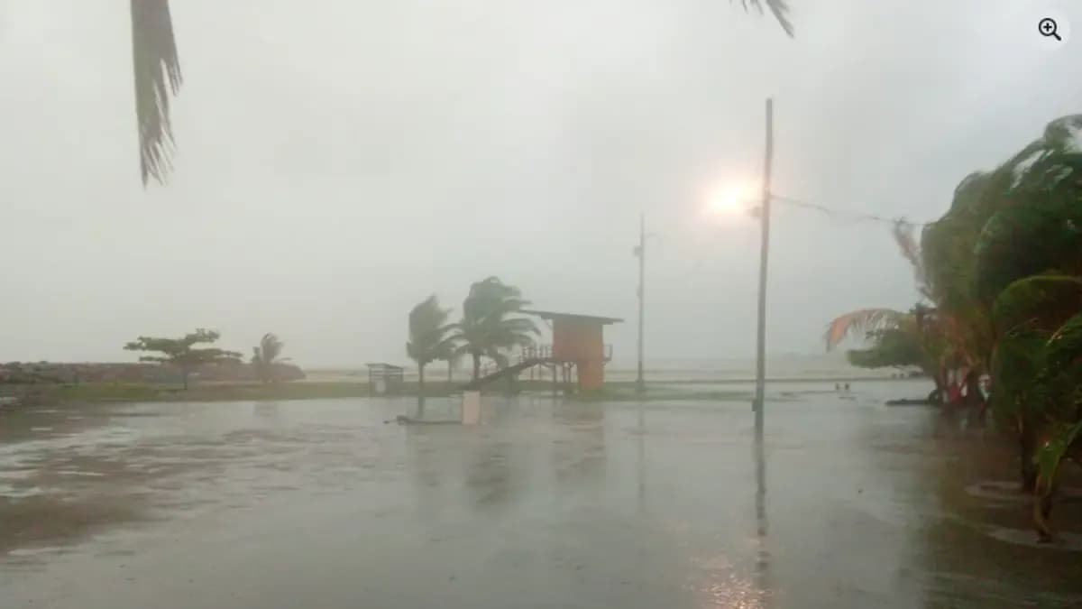 Turismo en colapso: cómo las lluvias y puentes dañados ahogan la economía del norte de Urabá