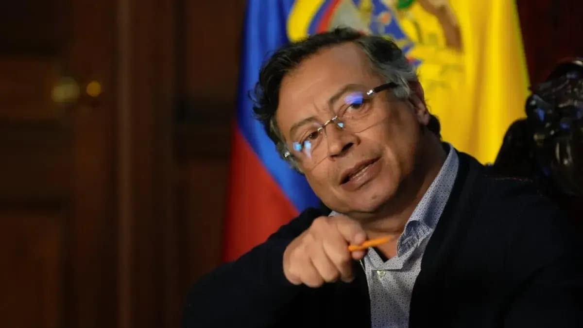 Petro firmará nuevo decreto de emergencia con impuesto a los bancos para recaudar dinero