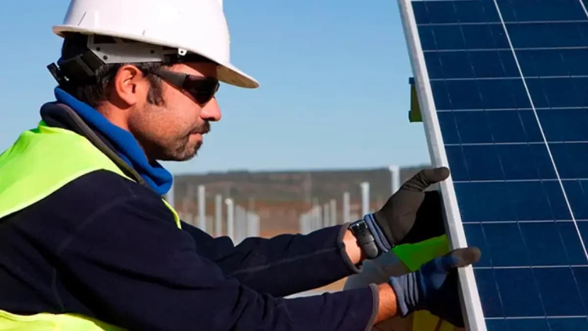 Ingeniería en Energías Renovables: la carrera que explotará en empleos en la próxima década