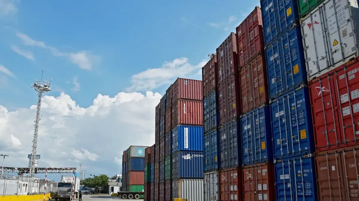 Colombia estudia duplicar aranceles a Ecuador en escalada comercial sin precedentes