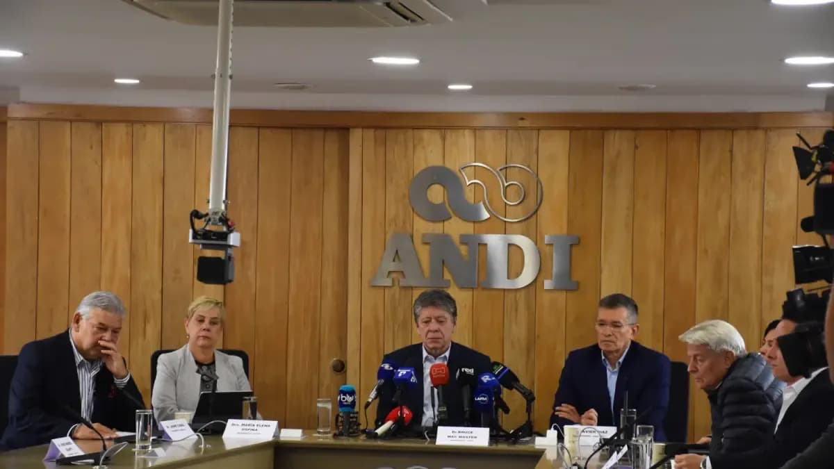 Empresarios advierten que la guerra comercial Colombia-Ecuador amenaza 2.500 empresas y US$2.800 millones