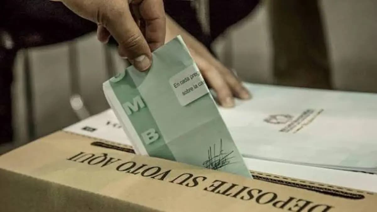 Votarás en 2026: aquí está el paso a paso para pedir tu medio día libre en el trabajo