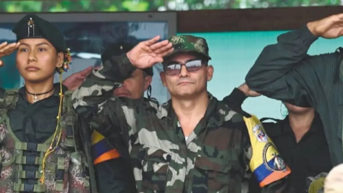 Operación militar en Vaupés mata seis disidentes, pero Iván Mordisco sigue prófugo