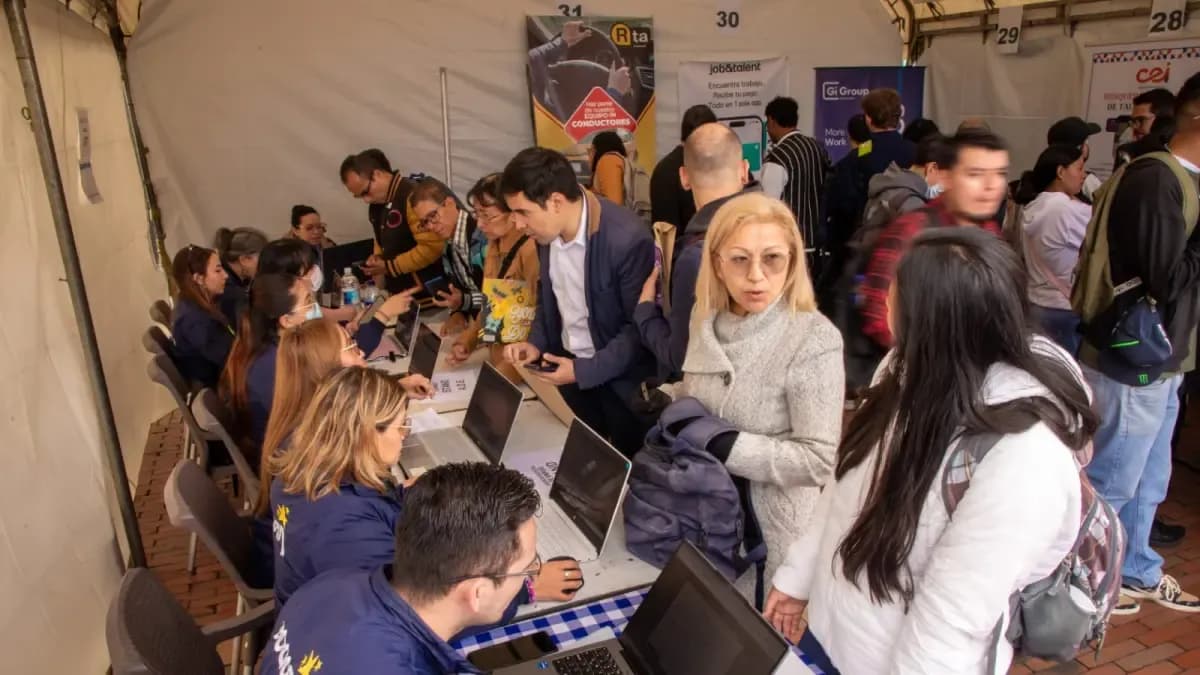 Más de 1.700 empleos esperan en Bogotá esta semana: dónde y cómo postularse