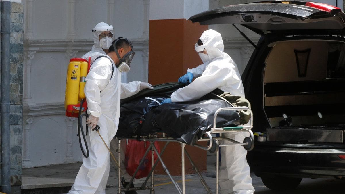 OMS revela que covid-19 mató el triple de lo que se reportó: 22,1 millones de muertes en exceso