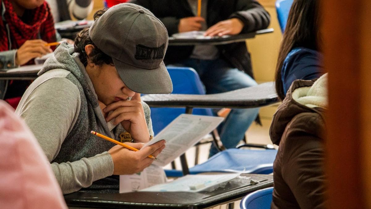 Más de 246 mil estudiantes presentarán pruebas Saber Pro y TyT este domingo en todo el país
