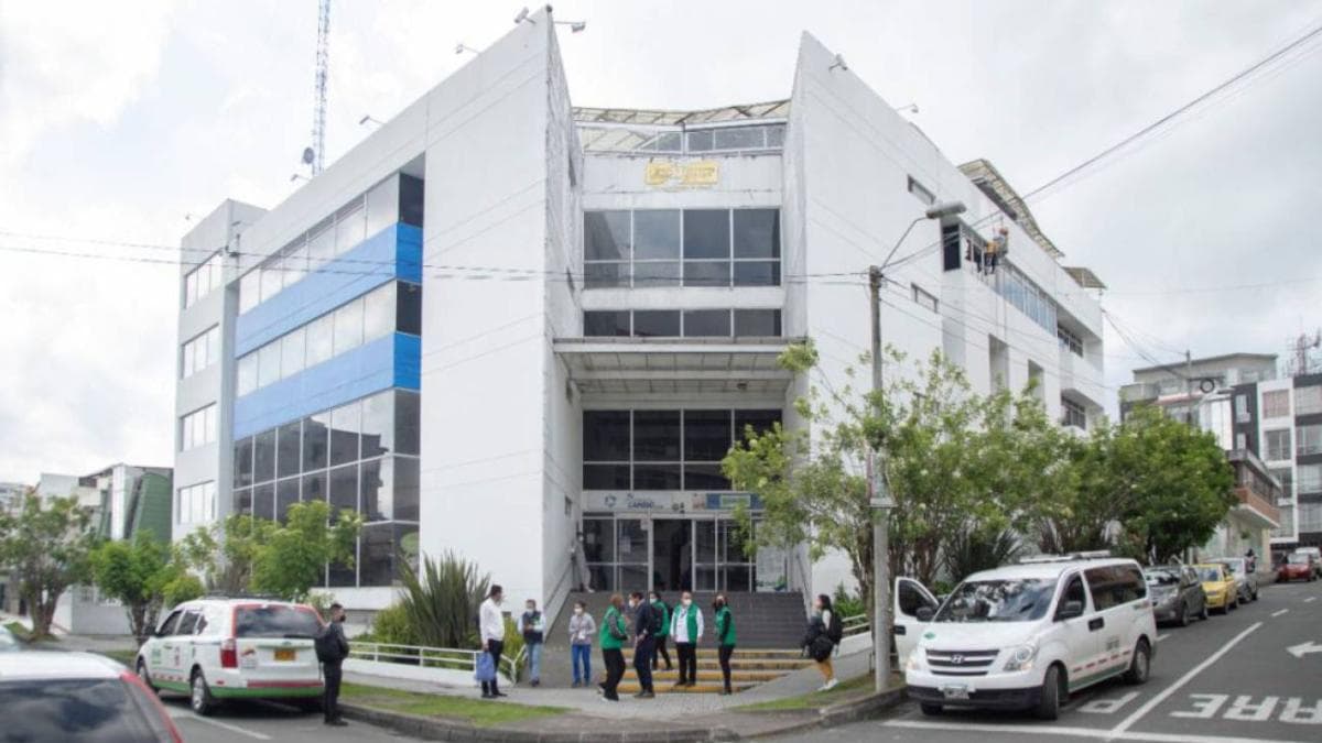 Gobierno mantiene intervención de Emssanar EPS por un año más mientras crece la crisis de medicamentos