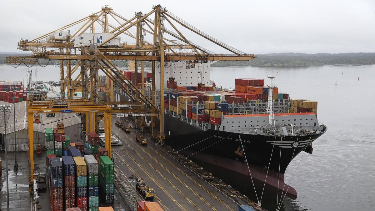 Colombia impone aranceles del 30% a productos ecuatorianos en respuesta a guerra comercial