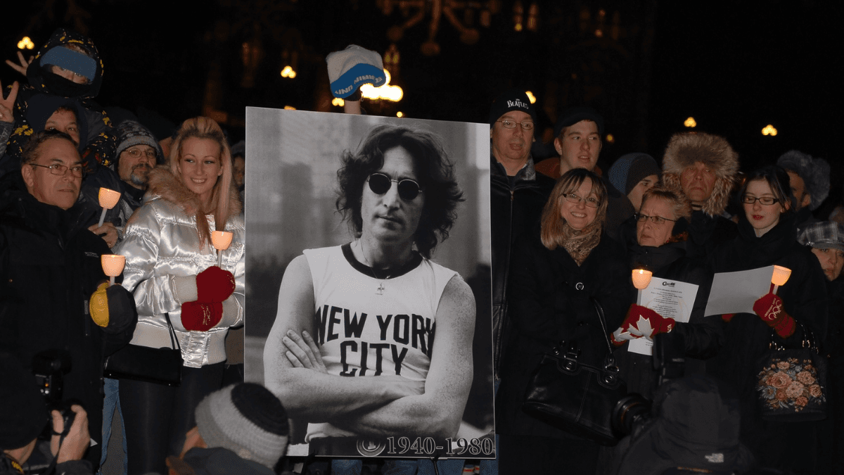 Cuando admirar se convierte en obsesión: la ciencia explica por qué algunos fans agreden a sus celebridades