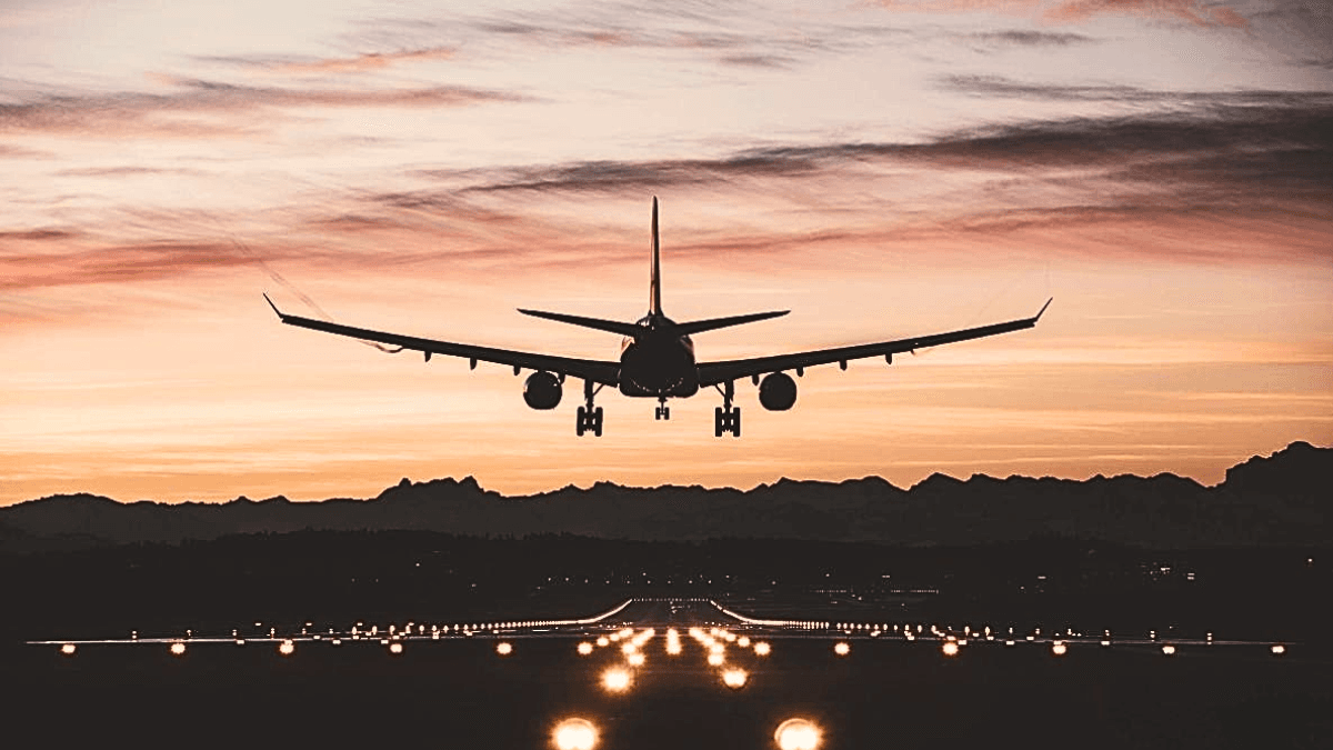 Tensión en Medio Oriente dispara precio de tiquetes aéreos hasta 14 % desde Colombia