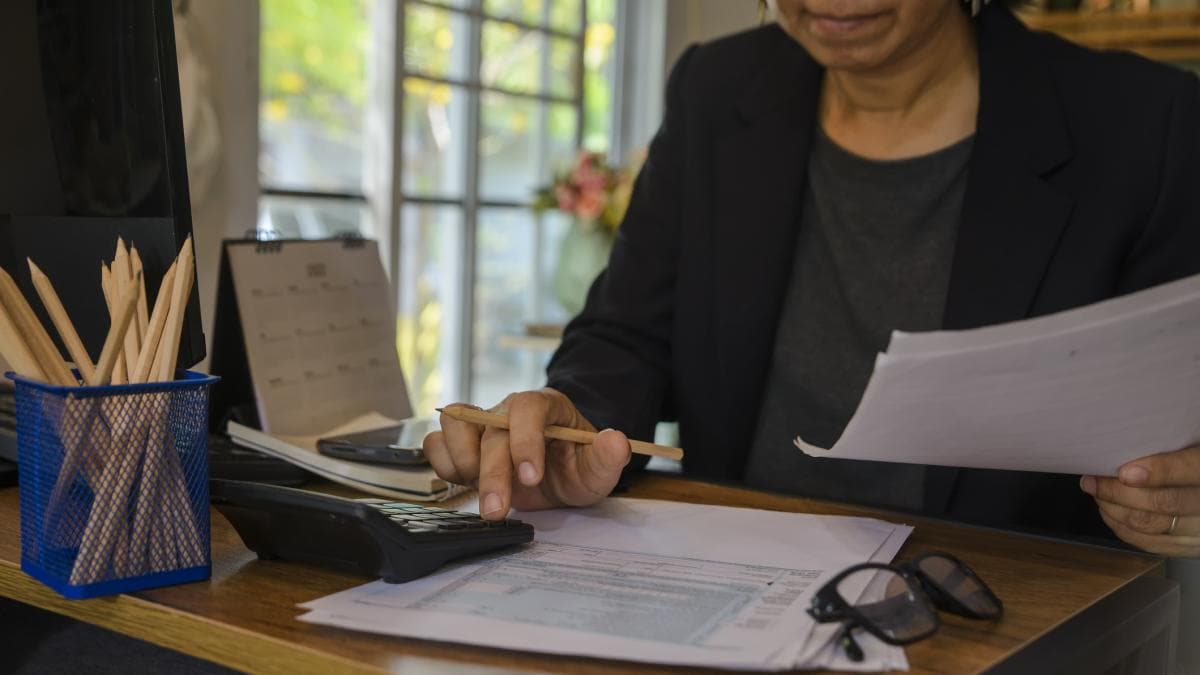 Cartera vencida cae 16%, pero miles de familias colombianas siguen al borde del colapso financiero