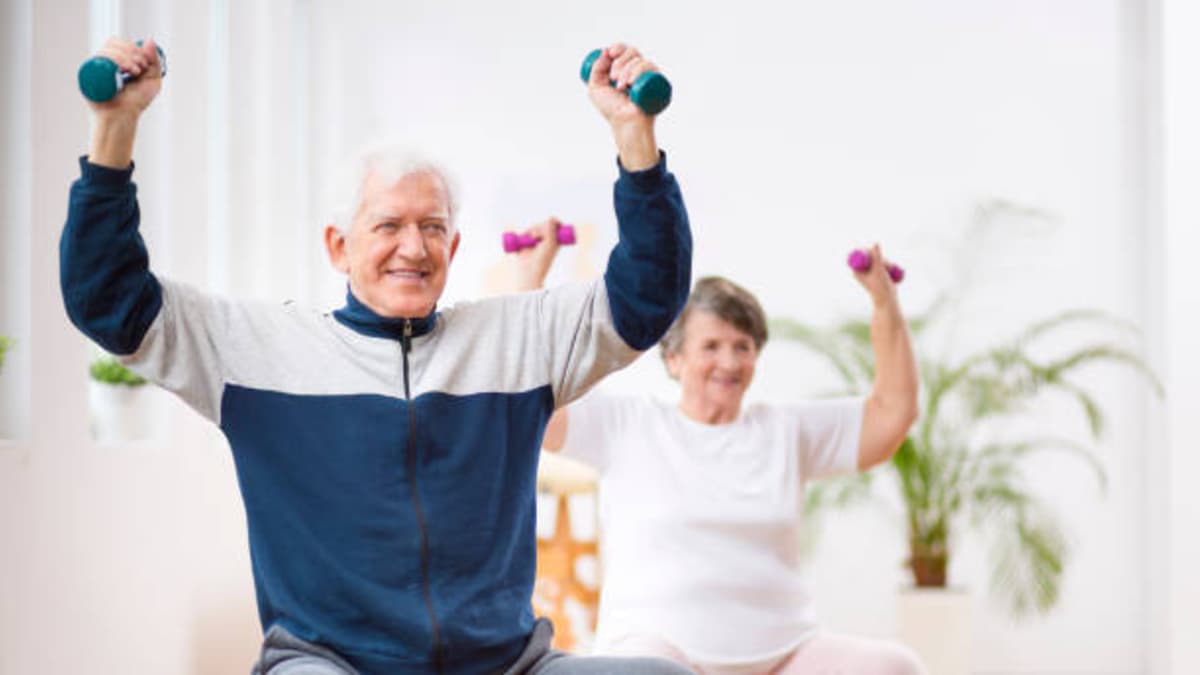 Cinco claves para proteger su memoria en la vejez sin medicinas