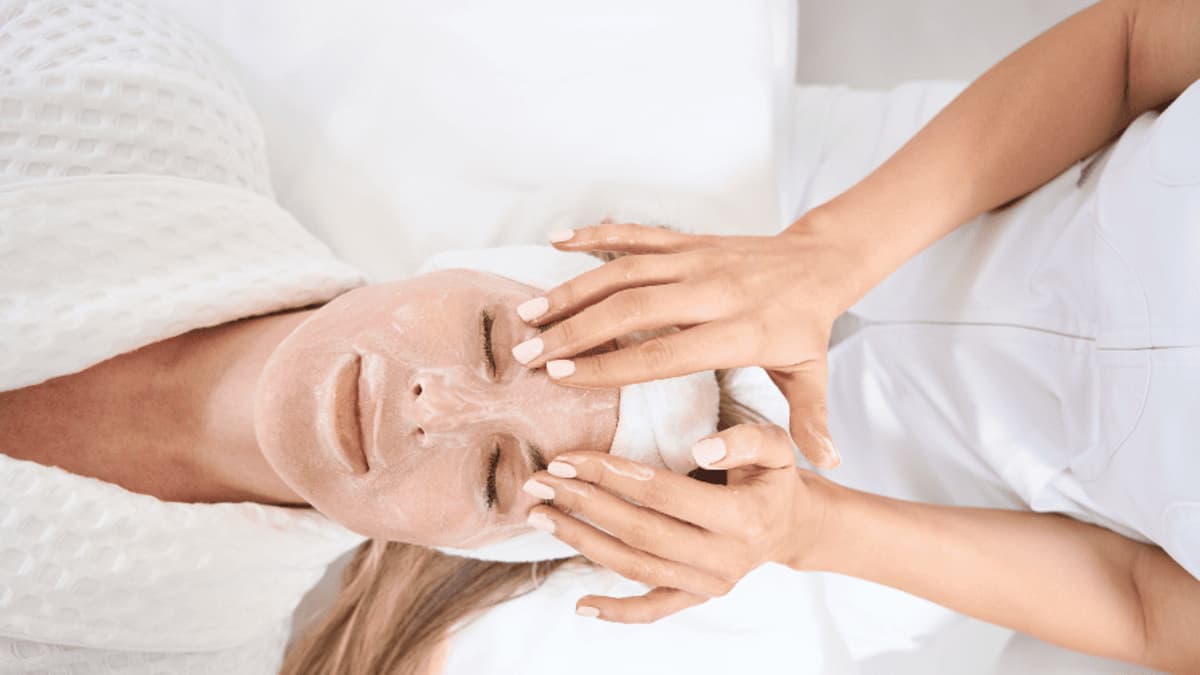 El spa del W Bogotá se renueva con rituales de café, cacao y frutas tropicales