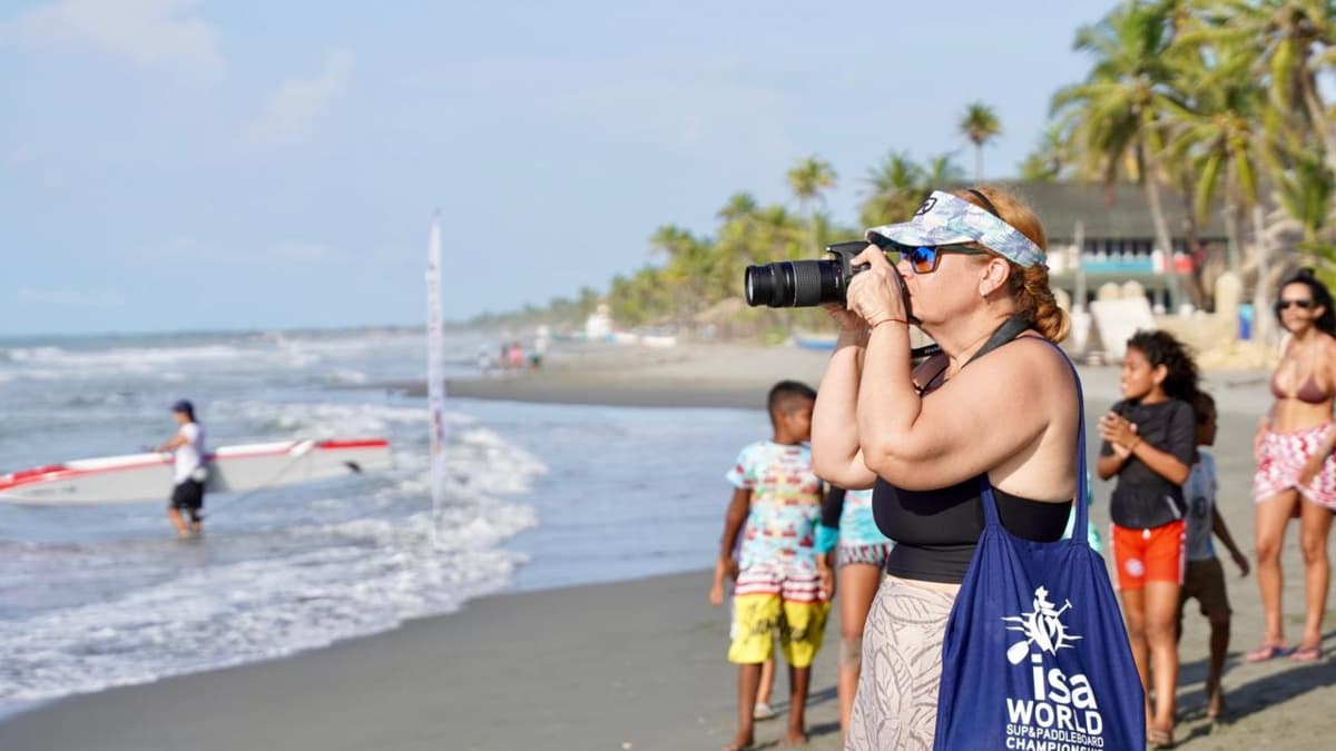 Viajes más baratos en vuelos, pero caros en comisiones: cómo no perder 10% del presupuesto