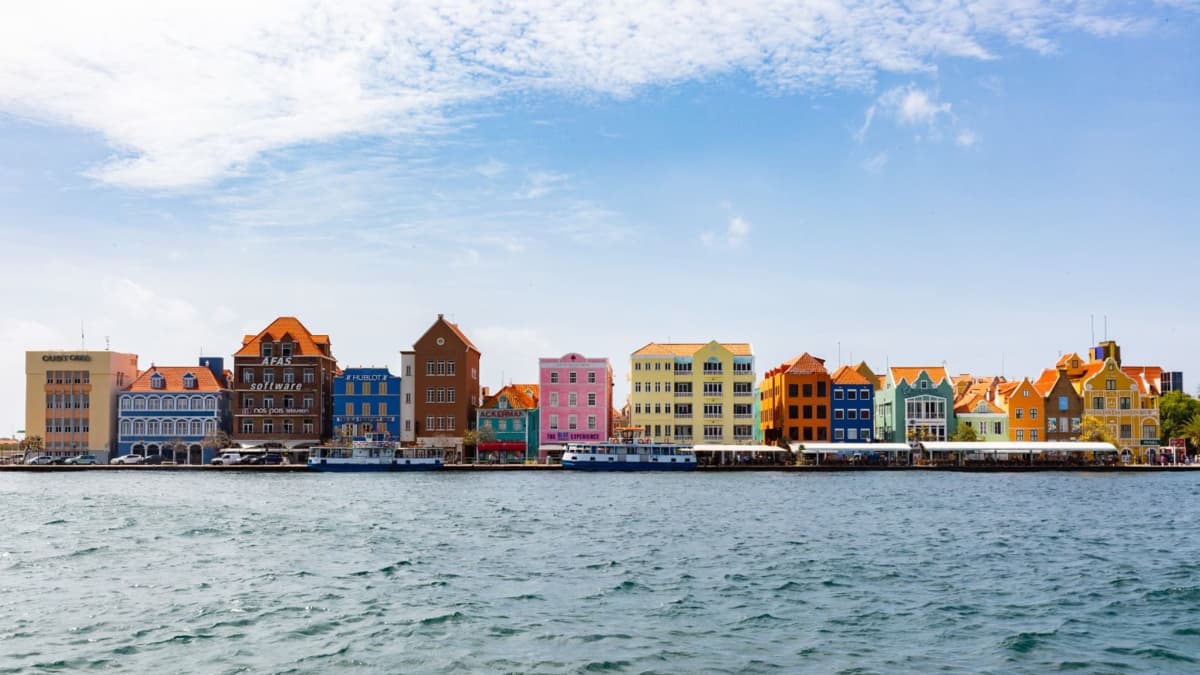 Valderrama y Asprilla llevarán a Colombia al torneo de leyendas en Curaçao 2026