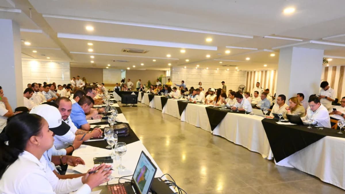 Córdoba recibe $13.000 millones del Gobierno para recuperarse de inundaciones causadas por frente frío