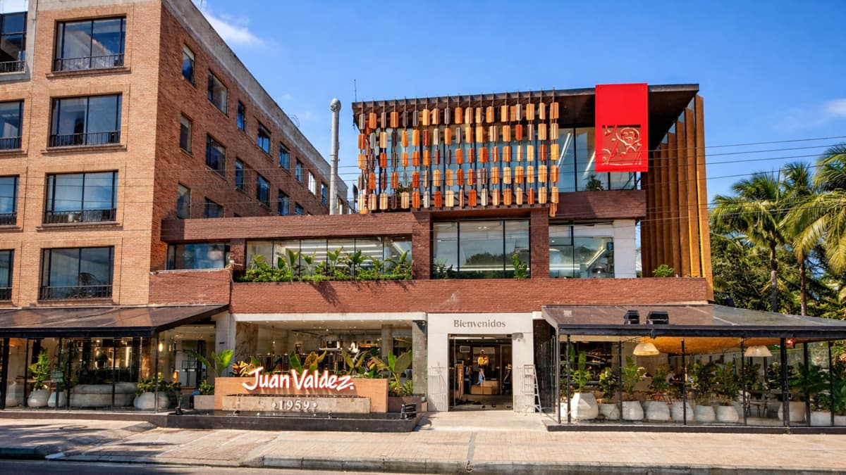 Juan Valdez abre su tienda más grande en Bogotá: un negocio que apuesta al turismo y la experiencia