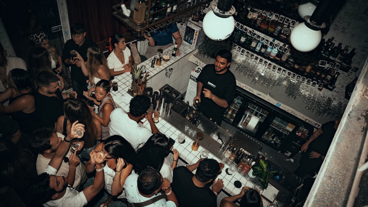 Bares colombianos apuestan por ritmos locales: cuando la champeta y el porro valen más que la música internacional