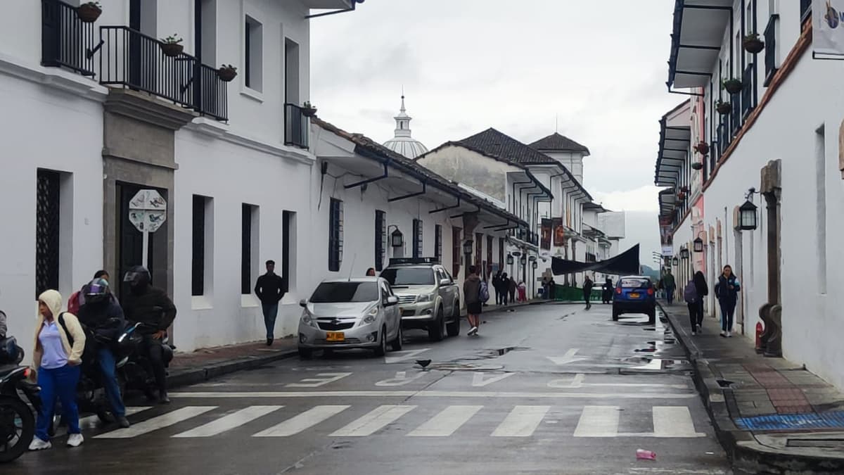 Protesta por costos estudiantiles en Unicauca termina en violencia y cierre de facultades