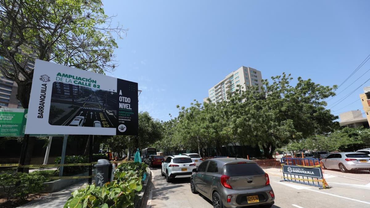 Barranquilla moderniza calle 82: tres carriles, árboles y andenes para acabar con el caos vehicular
