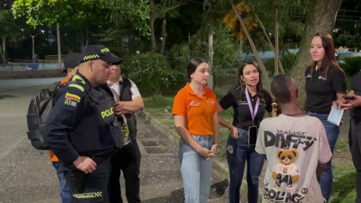 Bello realiza operativo nocturno para acercar a habitantes de calle hacia programas de inclusión social