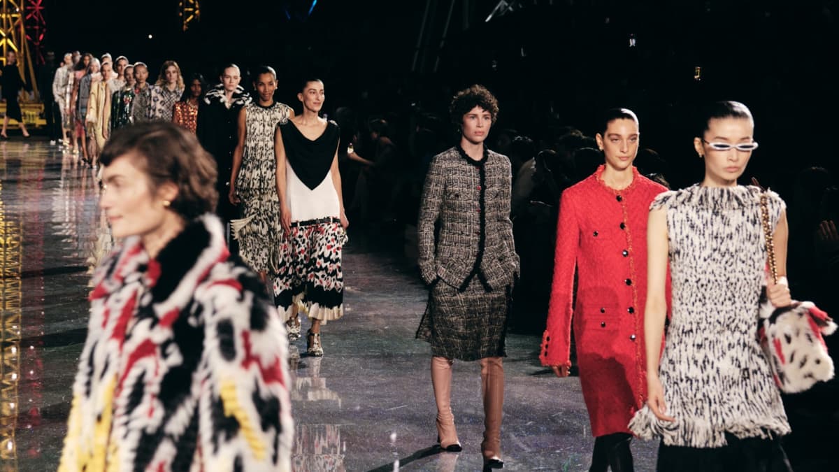 Matthieu Blazy lleva a Chanel hacia una nueva era sin abandonar su legado de más de un siglo