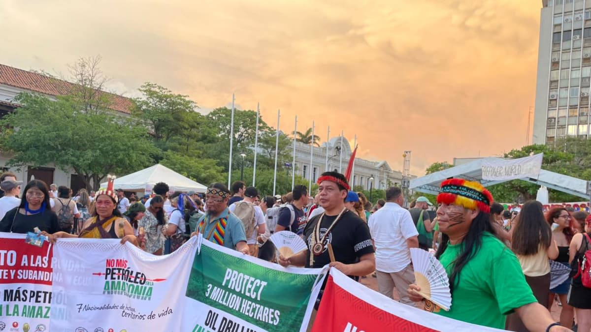 Indígenas ecuatorianos advierten: defenderán sus territorios si avanzan con petroleras