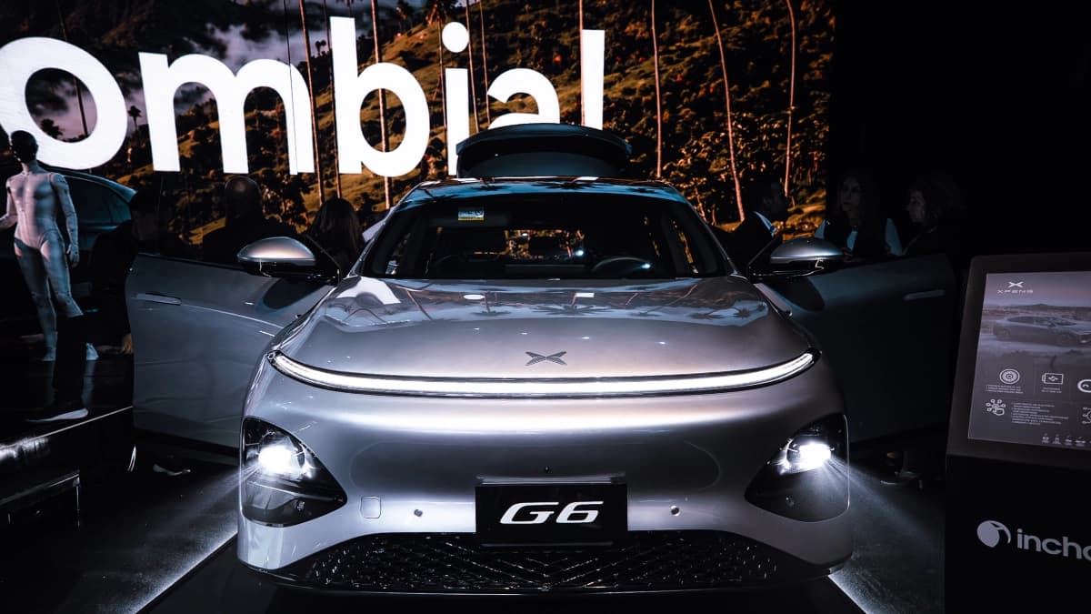 Xpeng, la marca china de autos eléctricos con IA, llega a Colombia de la mano de Inchcape