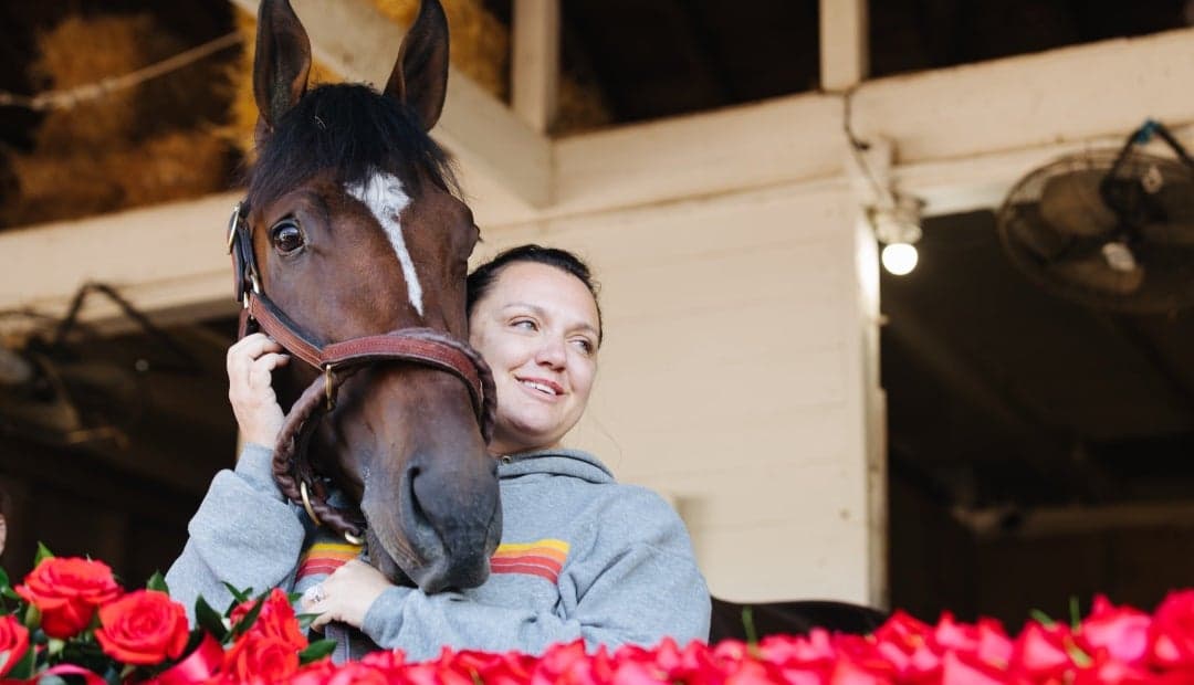 Cherie DeVaux hace historia: primera mujer entrenadora en ganar el Derby de Kentucky